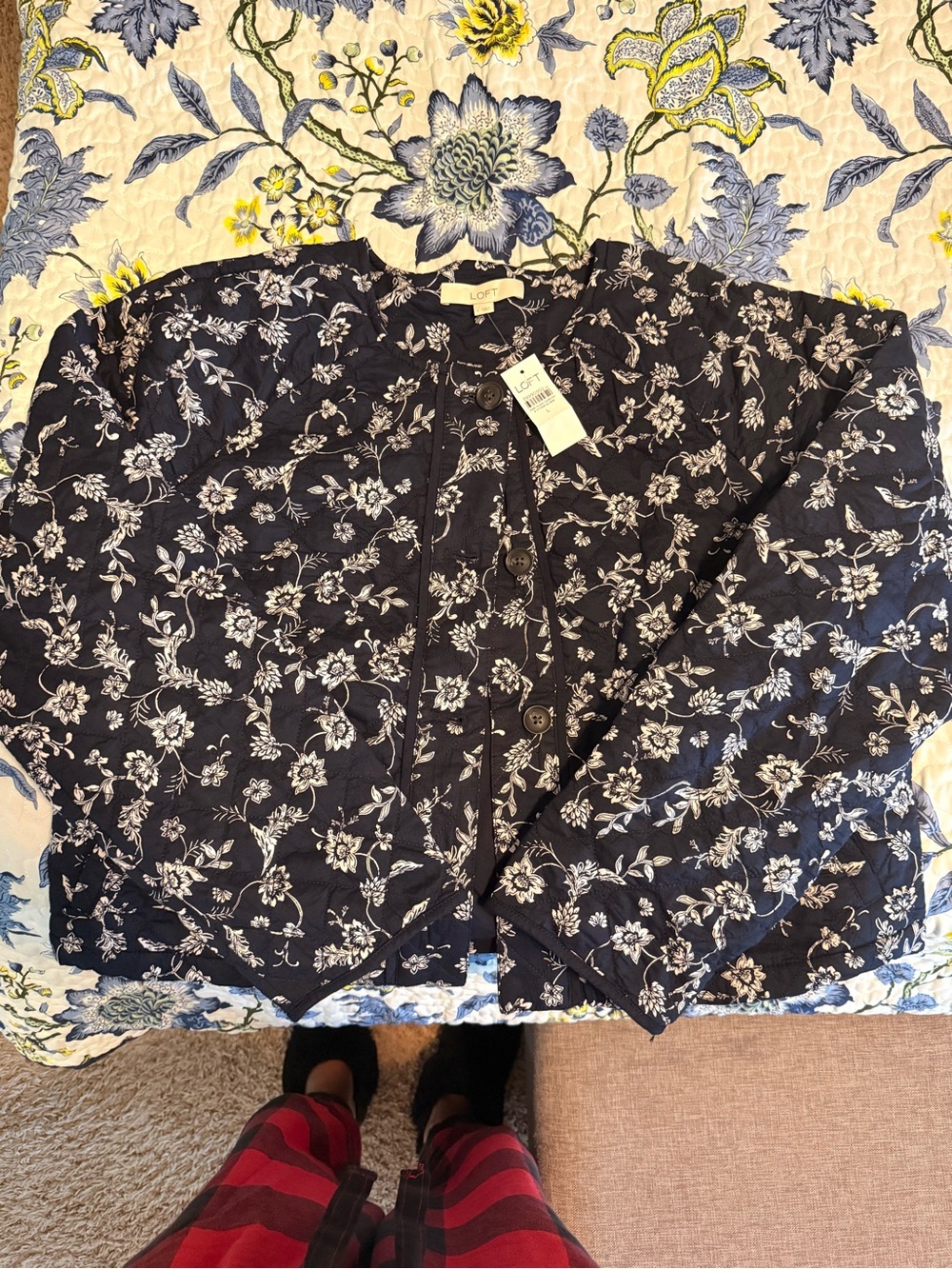 LOFT Navy and White Floral Quilted Button-Front Shirt Jacket